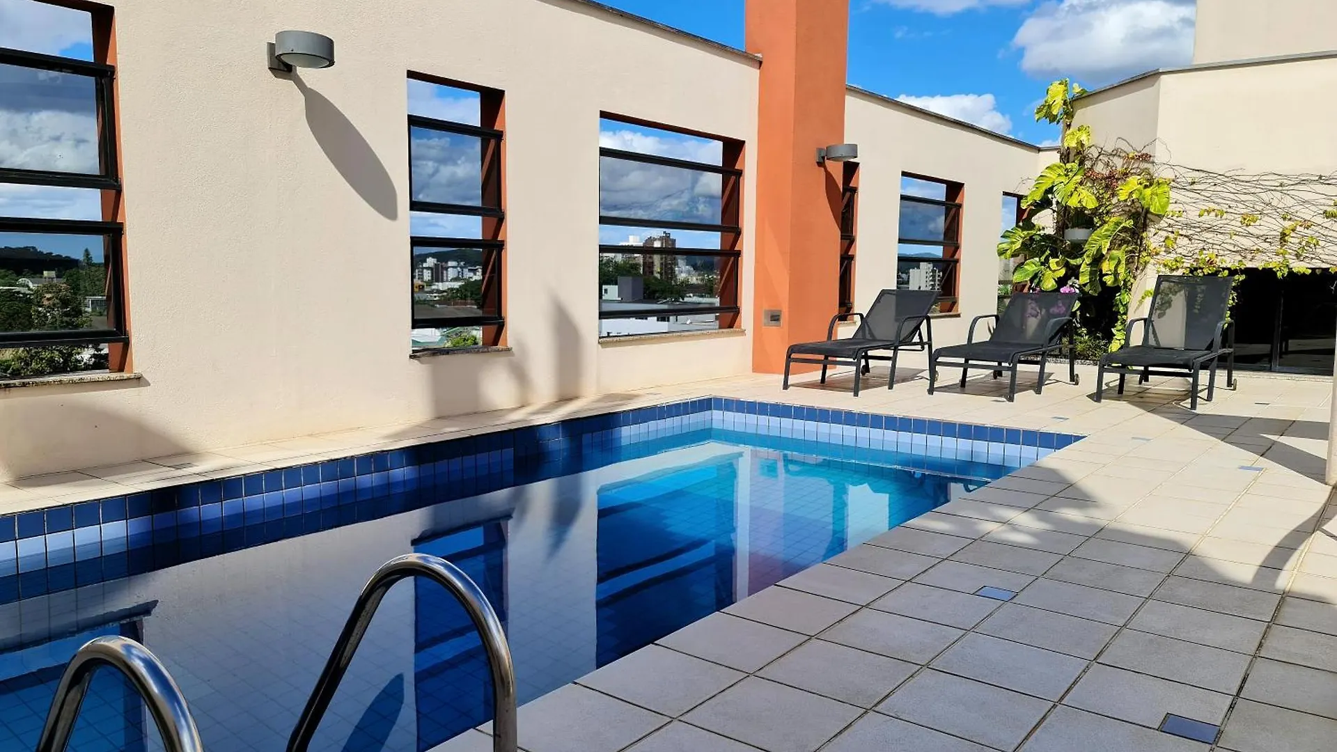 Hotel Germania Joinville 4*,  Brasile
